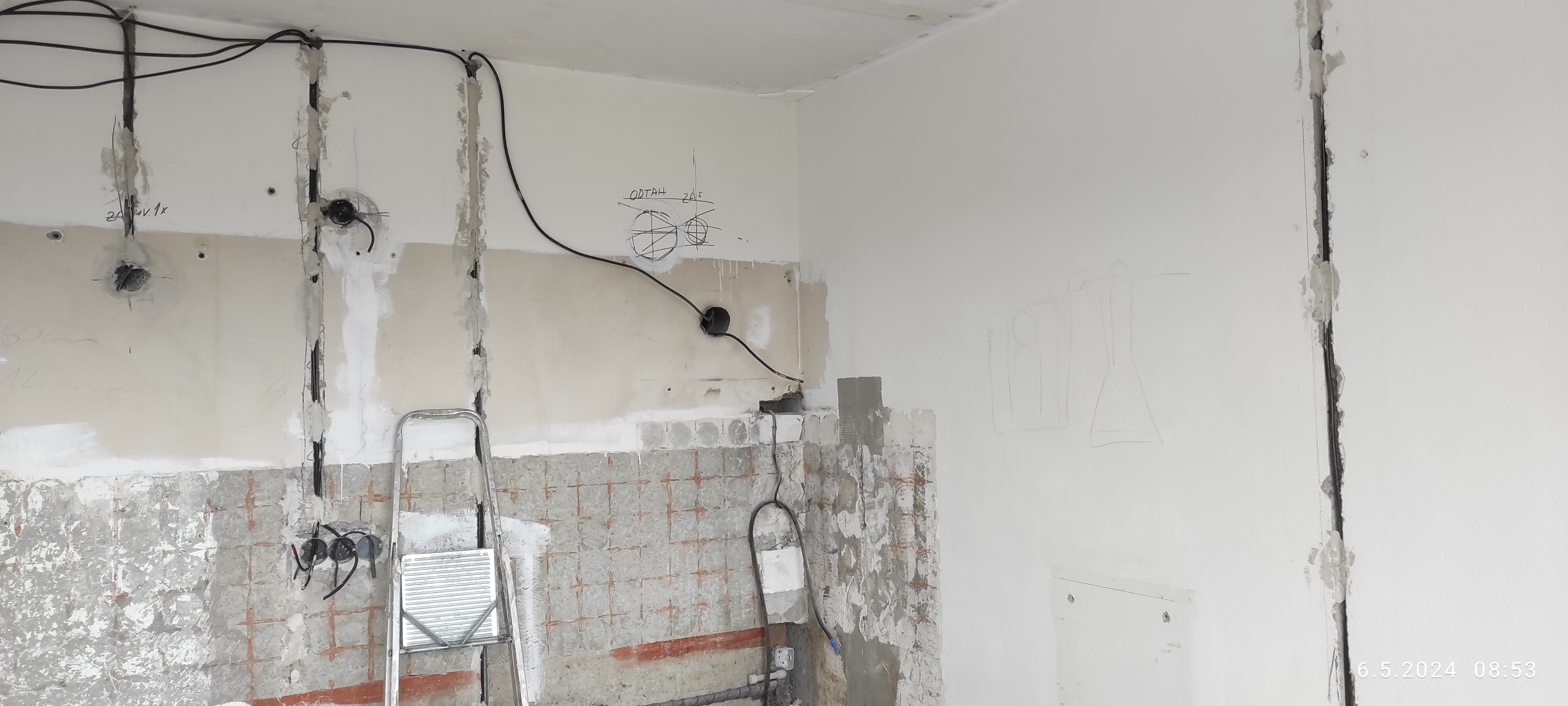 původní stav kuchyně